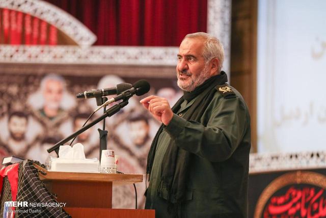 غفلت از یادواره شهدا فرصت را برای محتواهای ضدارزشی فراهم می‌کند