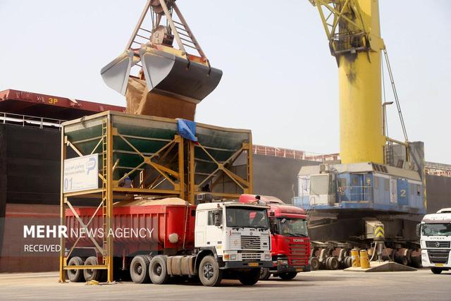 جعفری: محموله‌های جدید گندم در راه مازندران است