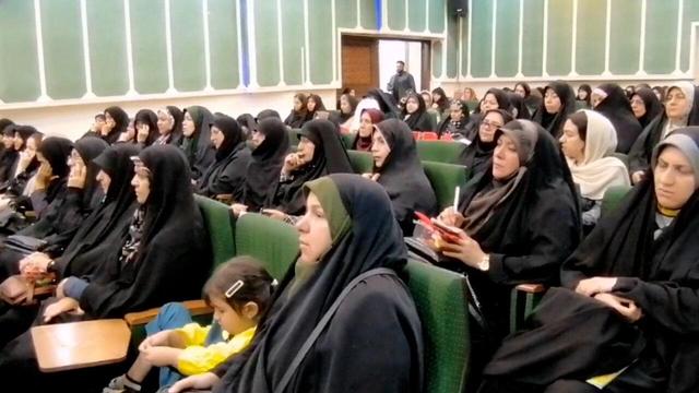 سلسله همایش و کارگاه‌های آموزشی و مهارتی در موضوع جمعیت و فرزندآوری