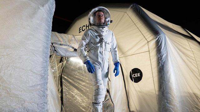 پیرالباس با عضلات مصنوعی؛ راه‌حلی برای چالش دیرینه فضانوردان