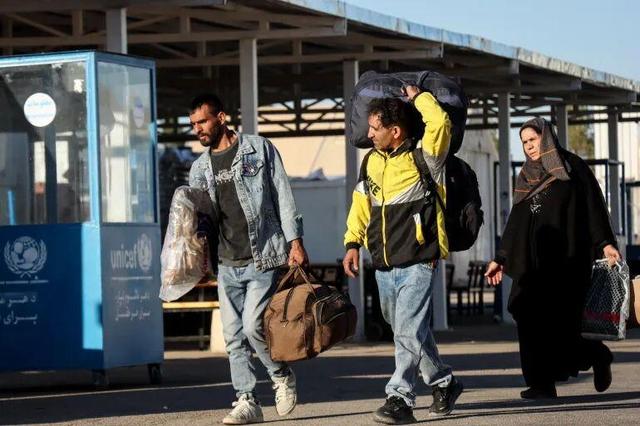 روایت تلخ از اقتصاد خانوار افغان؛ از حذف وعده‌های غذایی تا بدهی چندبرابری