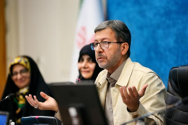 دهیاران و شوراها خط مقدم توسعه و تحول روستاهای اصفهان هستند