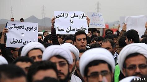 مردم برای نان سفره‌شان هم مشکل دارند برخی نماینده‌ها دنبال...