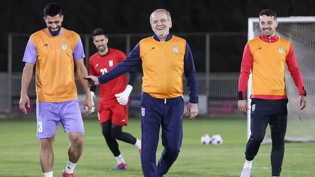 تیم ملی از احمدی‌نژاد تا پزشکیان؛ دیروز «محمود»، امروز «مسعود» +عکس