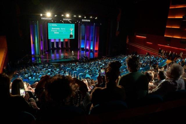 با این همه جشنواره چه کنیم؟