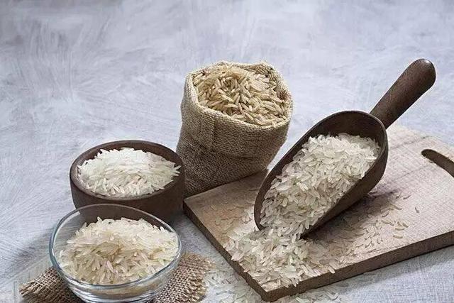 فوت و فن‌ تشخیص برنج مرغوب از تقلبی