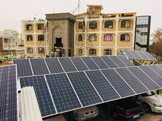 ظرفیت سازی برای ایجاد ۵۰۰ مگاوات نیروگاه خورشیدی جدید تا پایان سال در شهرک‌های صنعتی