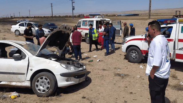 ۴ مصدوم بر اثر برخورد موتورسیکلت و خودروی پژو ۲۰۶ در محور آزادشهر