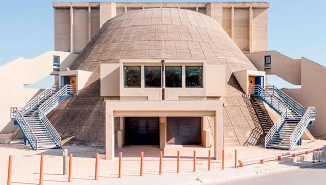 ساختمان جالب مرکز تئاتر در شاکا (+عکس)