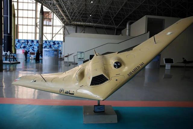 شاهد-۱۶۱ / پهپادی با ویژگی‌های خاص