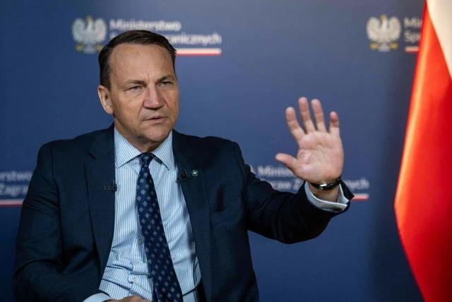 لهستان: علف می‌خوریم اما دوباره مستعمره روسیه نمی‌شویم!