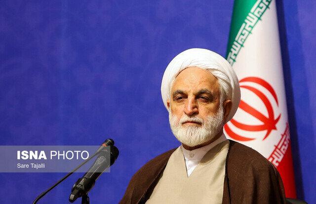 رئیس قوه قضائیه به قم سفر کرد