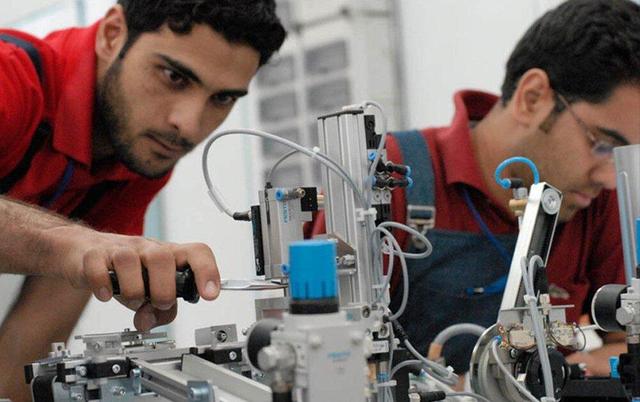 ارتقای شغلی کارگران با مهارت افزایی