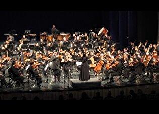 روایتِ یک رهبر زن از موسیقی معاصر ایران/ پانیذ فریوسفی: رهبر ارکستر باید راویِ اثر آهنگساز باشد+فیلم