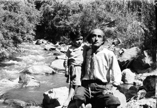 نیما یوشیج؛ گزارشگر خاموش پالایش زبان فارسی پیش از تولد فرهنگستان