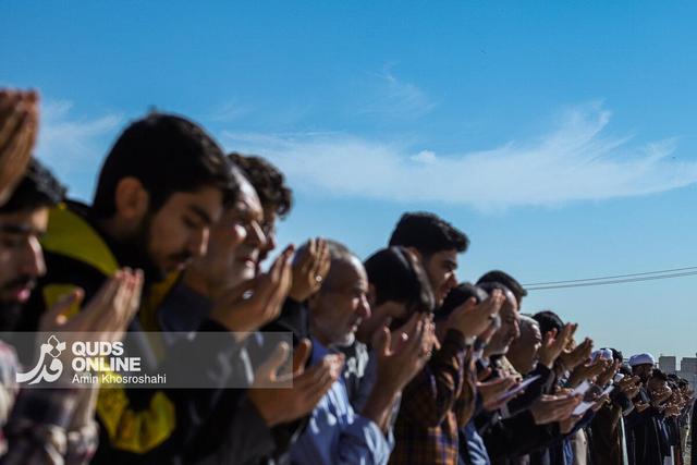 اقامه نماز طلب باران در مشهد