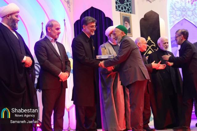 اختتامیه اجلاسیه پیرغلامان حسینی در حرم رضوی