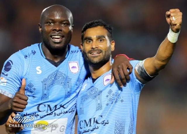 ویدیو| شادی گل مشترک بازیکن ایرانی و مهاجم اکوادوری