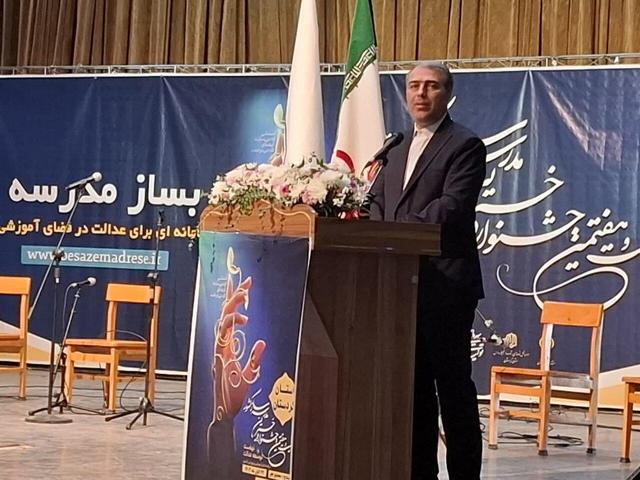 رشد ۱۰ درصدی فضاهای آموزشی در کردستان با مشارکت خیرین مدرسه‌ساز