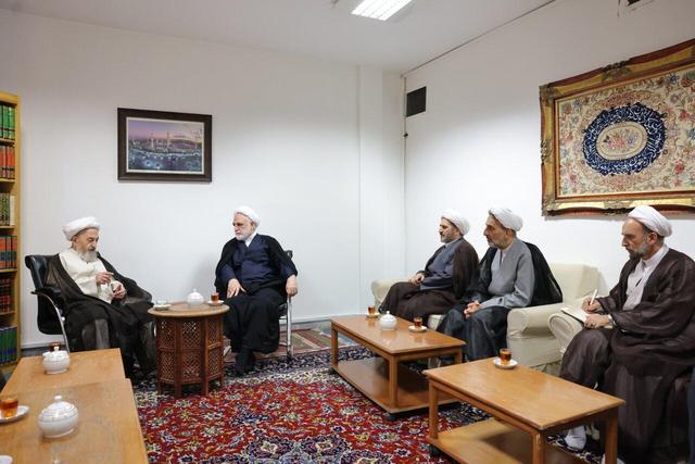 آیت الله سبحانی: ضرورت اصلاح مبنای فقهی و حقوقی مهریه در عقدنامه‌ها