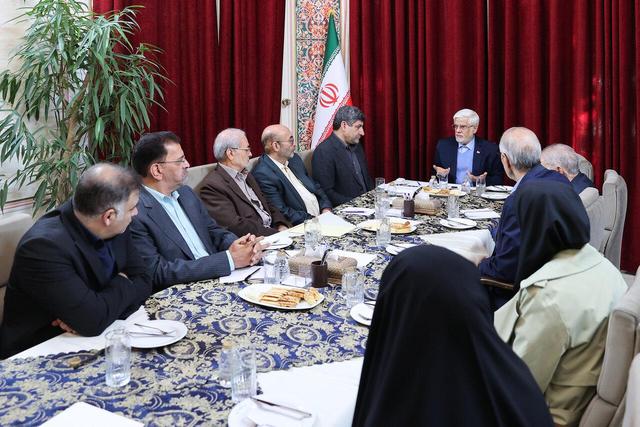 عارف: ارتباط مستمر میان دانشگاه و دولت یک ضرورت راهبردی است