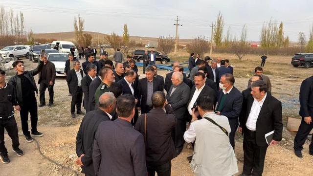 بازدید وزیر جهاد کشاورزی از پروژه تولید خوراک دام و طیور در اهر