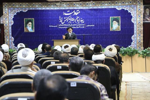 امام جمعه بیرجند: توسعه بصیرت در میان مردم، زمینه‌ساز شکست دشمنان است