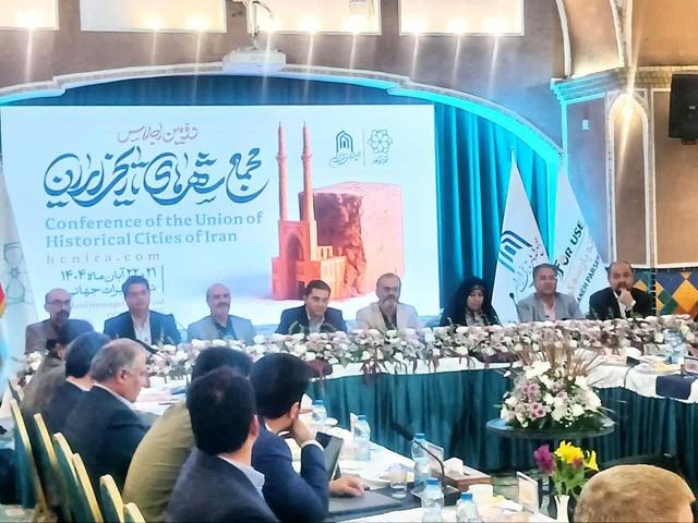 بافت تاریخی، تهدید نیست؛ فرصتی برای شهرداری‌هاست