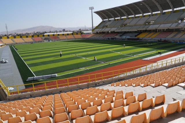 مسابقات ورزشی در ورزشگاه ۱۵ هزار نفری ارومیه به دلیل تعمیرات بدون تماشاگر شد