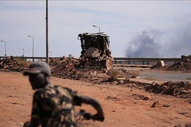 مقابله ارتش سودان با حمله نیروهای پشتیبانی سریع به نقاط استراتژیک