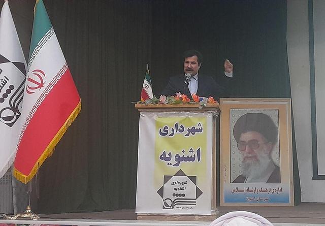 دولت در توجه به مناطق کمتر توسعه یافته رکوردشکنی کرد/ اهل سنت در دولت نامحرم نیستند