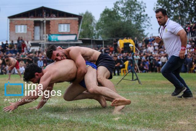 پیکار ۱۸۰ ورزشکار در مسابقات کشتی لوچو دانشجویی در بابلسر