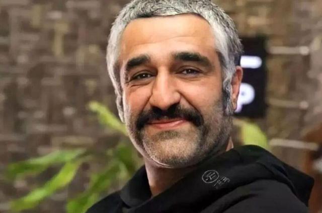 اولین تصاویر منتشر شده از پژمان جمشیدی در کنار برادر و برادرزاده‌اش