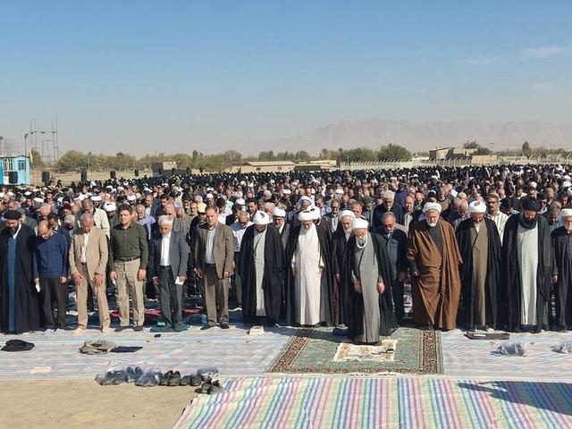 فیلم/ اقامه نماز باران در مشهد