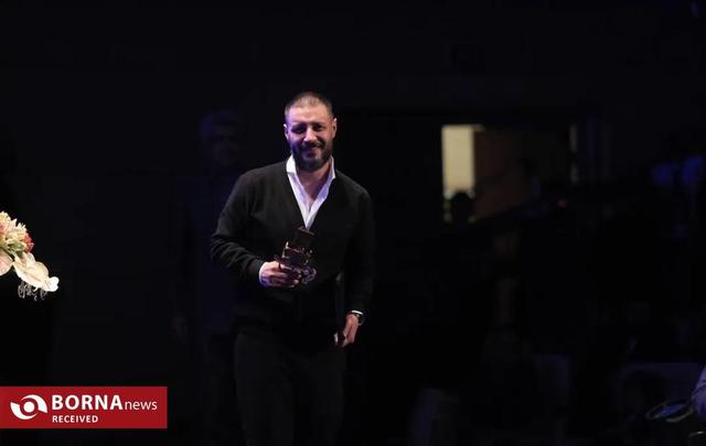 جشنواره فیلم «شهر» به ایستگاه پایانی رسید/ تقدیر از جمشید هاشم‌پور تا جایزه بهترین بازیگری برای جواد عزتی