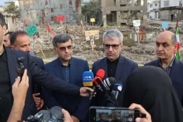 ادای احترام بقایی به شهدای آستانه اشرفیه در جنگ دوازده روزه