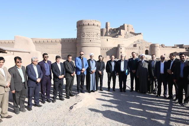 بازدید کمیسیون اصل نود مجلس از ارگ بم