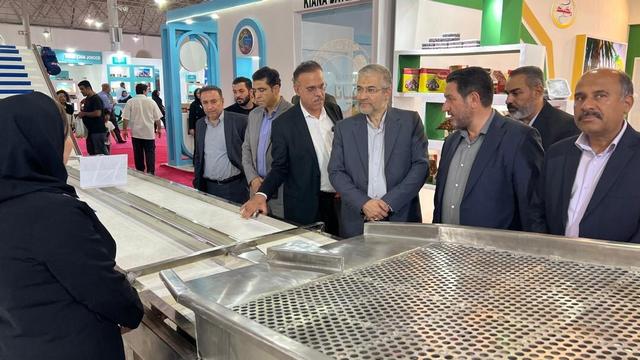 فراکسیون کشاورزی از نمایشگاه بینالمللی خرما در بوشهر بازدید کرند