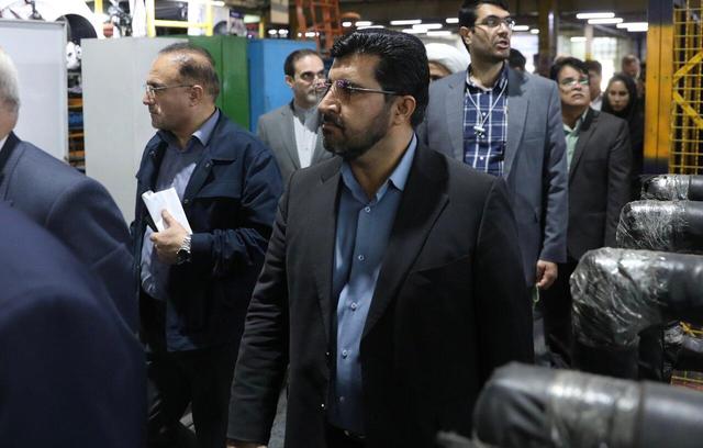 بازدید اعضا کمیسیون اصل نود از صنایع خودرو سازی استان کرمان