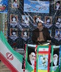 بي توجهی به اقتصاد، راه نفوذ دشمن