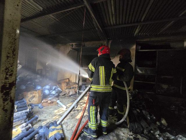 وقوع آتش‌سوزی در شهرک صنعتی شهرکرد