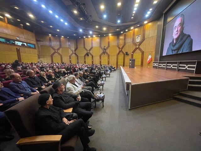 احترام دوستان قدیمی به بازیگر «طعم گیلاس»