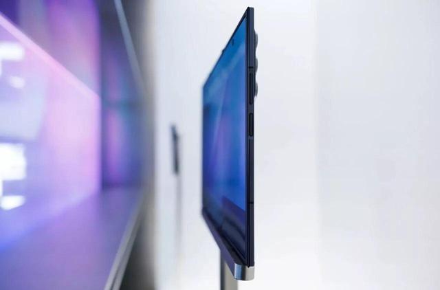 گوشی جادویی سامسونگ تبدیل به تبلت می‌شود