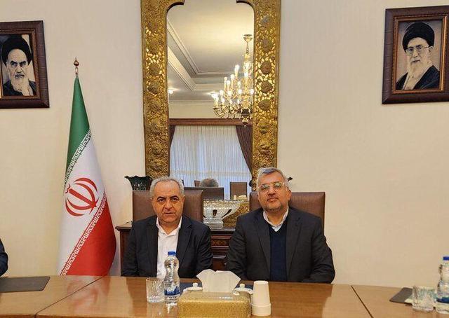 معاون دیپلماسی اقتصادی با استاندار آذربایجان شرقی درباره صادرات و تبادلات مرزی گفتگو کرد