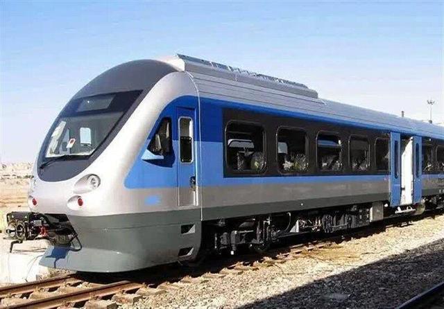 حبس ۱۰ ساعته مسافران قطار تهران - بندرعباس