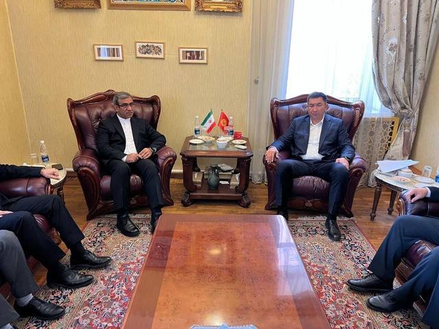 استاندار جلال آباد قزاقستان: آماده همکاری ریلی با خراسان رضوی هستیم