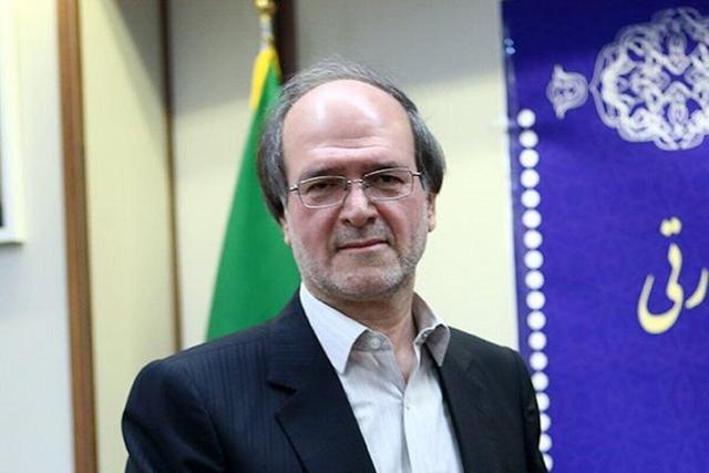 آثار پیشکسوتان چراغ هویت ملی را روشن نگه می‌دارد