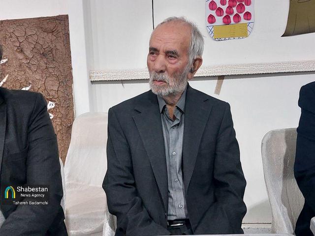 تجلیل از خادم‌القران رفسنجان، حاج حبیب‌الله اعتمادی در اختتامیه هفدهمین دوره مسابقات ملی مدهامتان