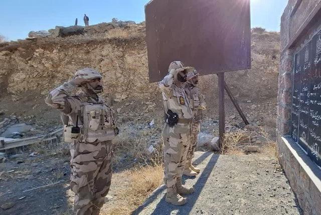 سردار رستمی: مرزبانان امنیت پایدار را برای ایران به ارمغان می‌آورند