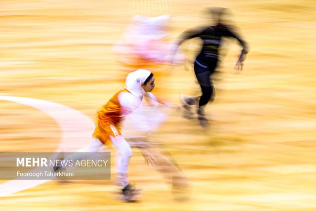 پیروزی قاطع مدافع قهرمانی در لیگ بسکتبال زنان